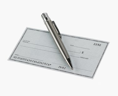 pen on blank check
