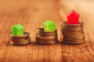 What Is Gross Rental Income?             Real estate mortgage concept